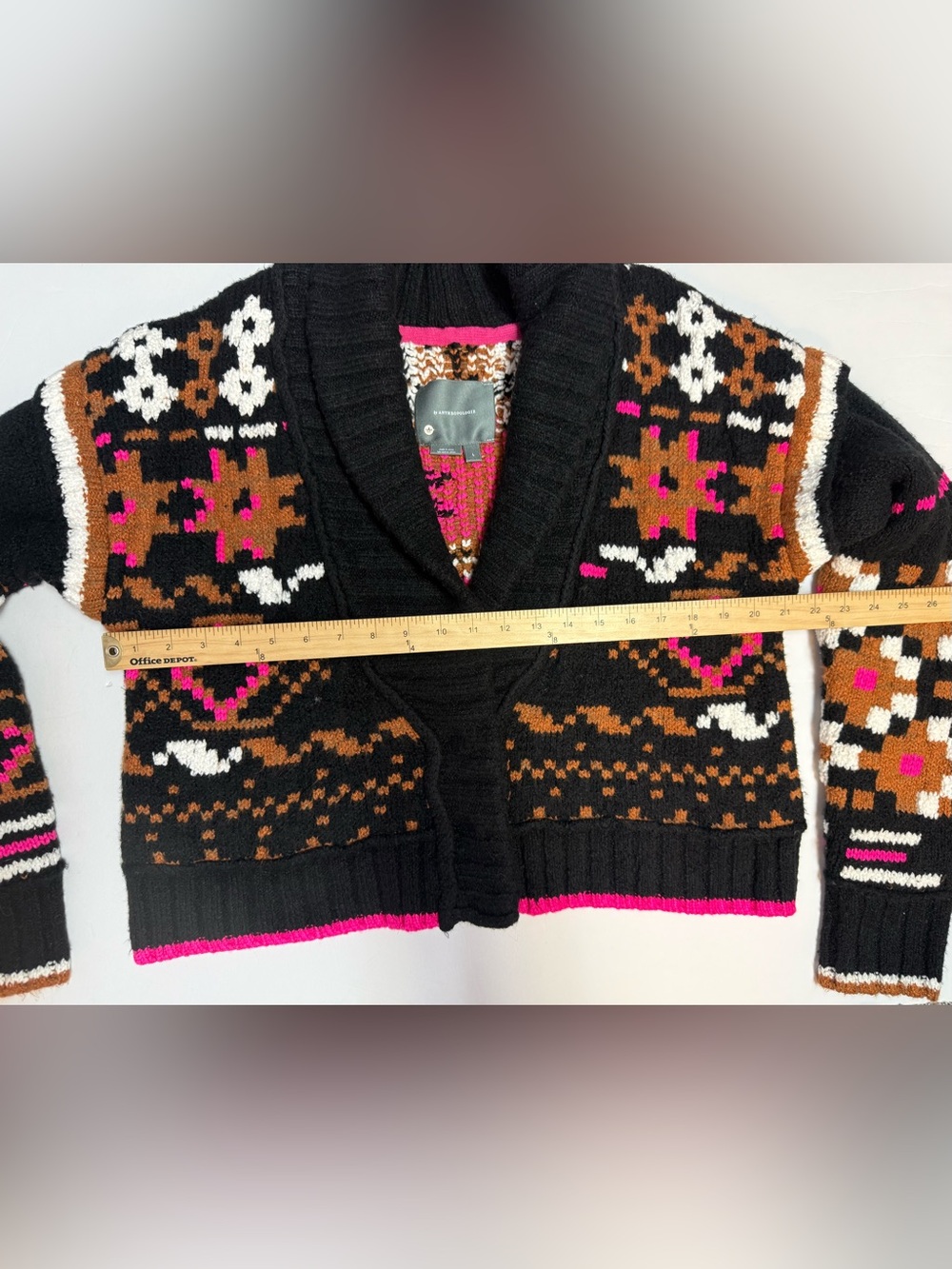Anthropologie Thick knit Aztec Boho Black Shawl-Collar Cardigan 3 snap closure L - Picture 8 of 16